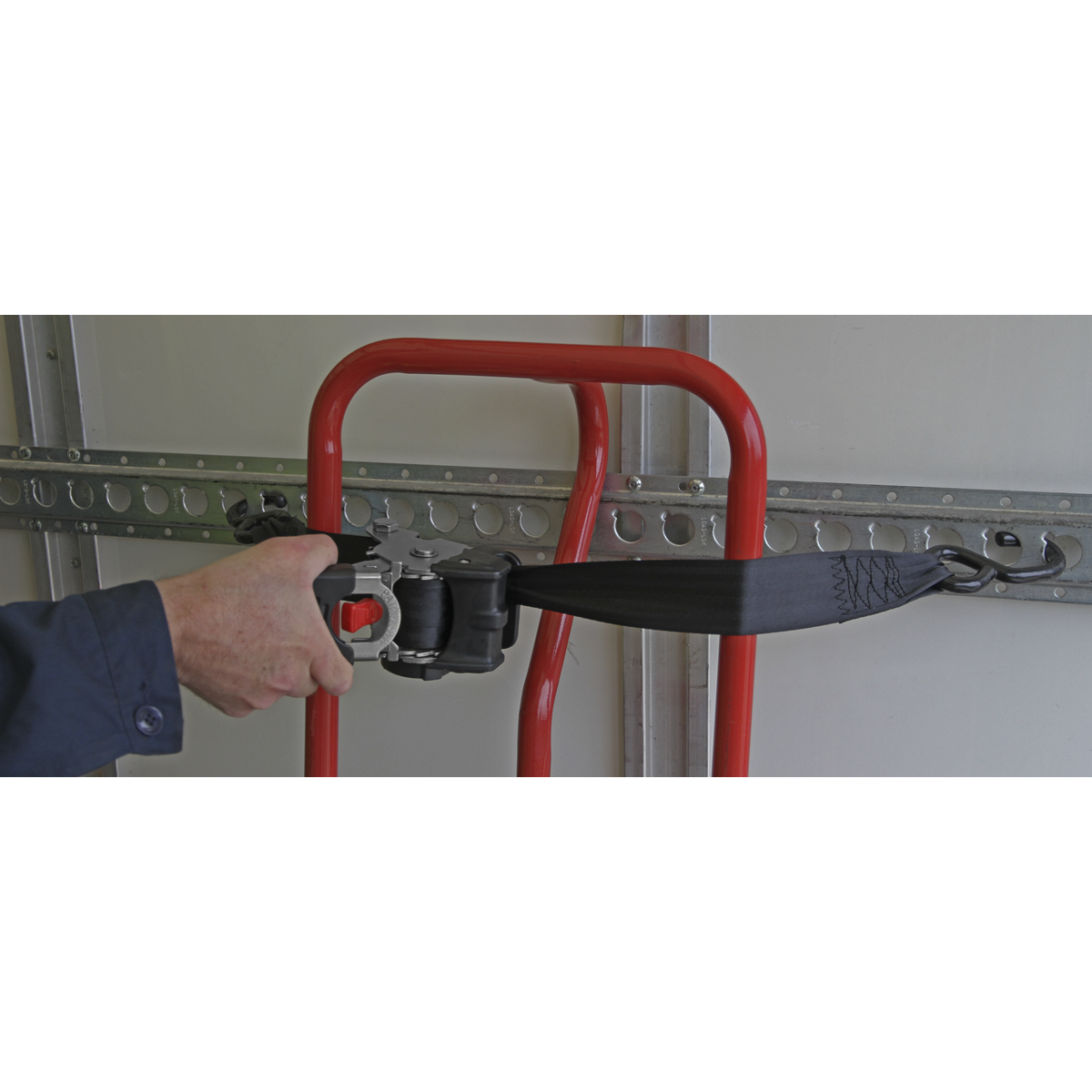 Sealey Auto Retractable Ratchet Tie Down 50mm x 3m 750kg Max Tension ATD50301
