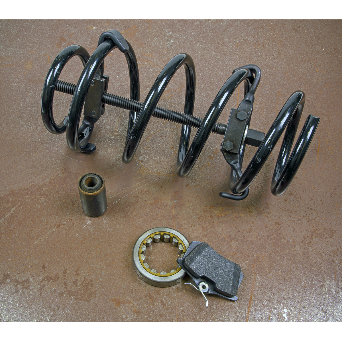 Sealey Coil Spring Reducer Clamp Chrome Vanadium Construction 350mm AK3842
