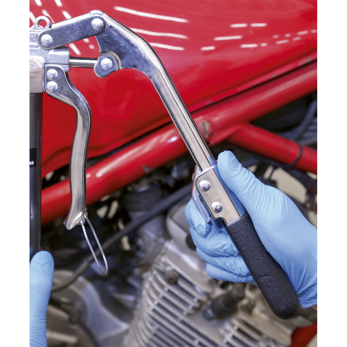 Sealey 2-Way Operating Grease Gun 3-Way Fill With Handle Heavy Duty AK48