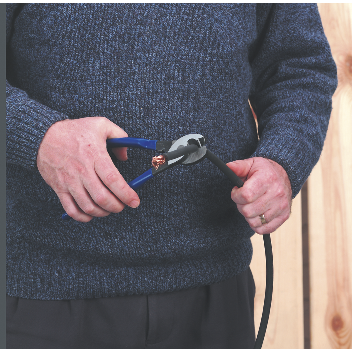 Sealey Cable Shears Hardened & Tempered With Dipped Handles 250mm AK8358