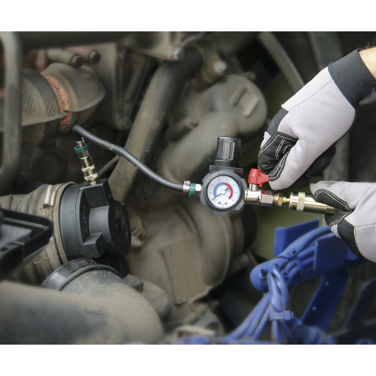 Sealey Turbo System Leakage Tester With Pressure Gauge & Shut-Off Valve CV2030