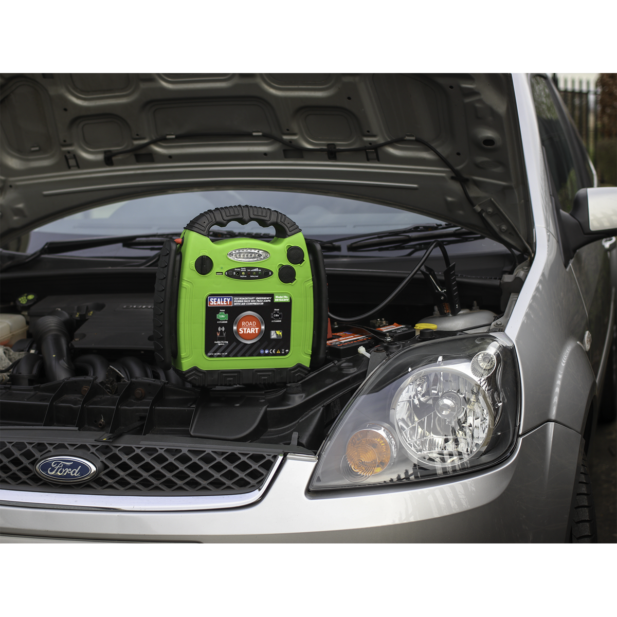Sealey RoadStart Emergency Power Pack Air Compressor 12V 900 Peak Amps RS1322HV