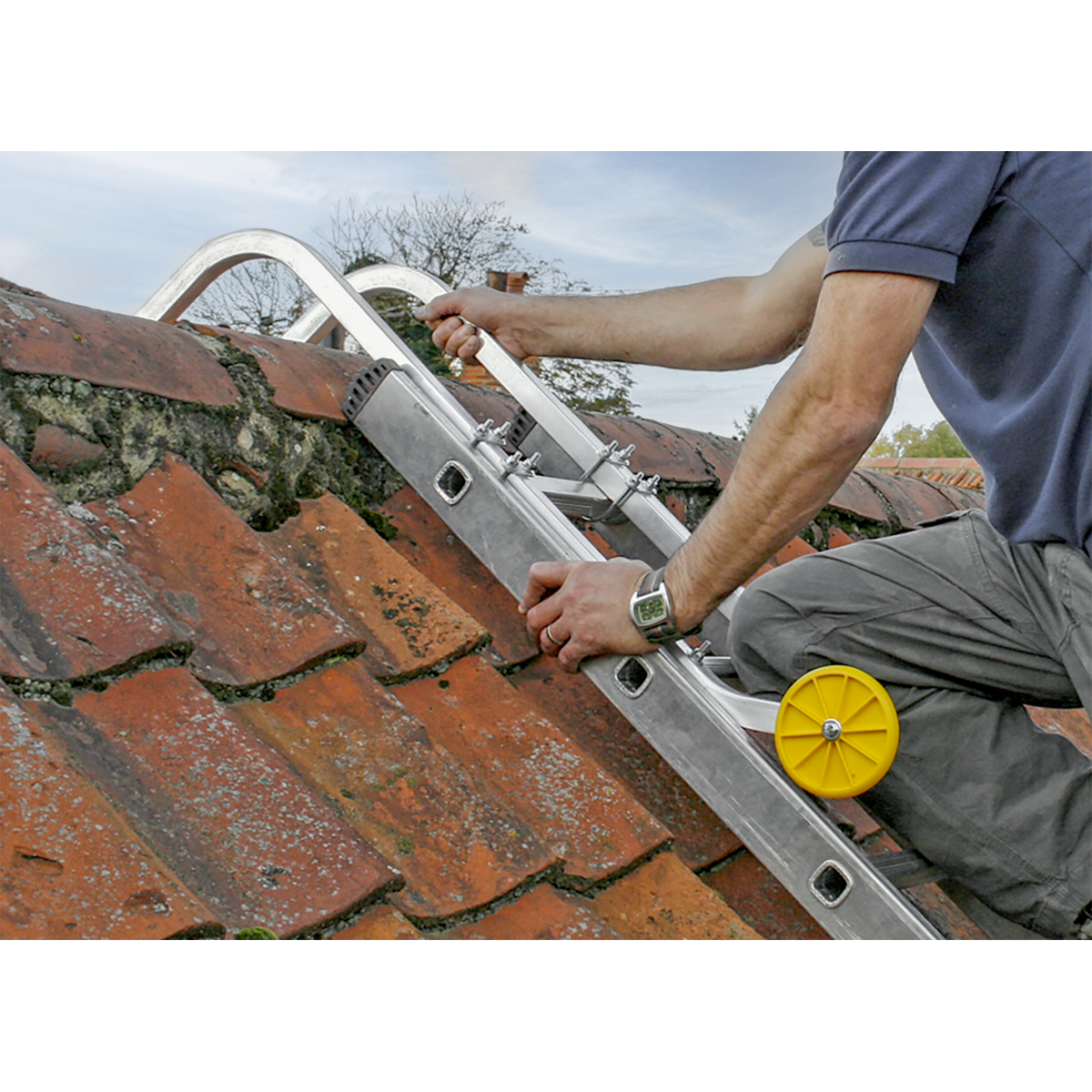 Sealey Ladder Roof Hook Aluminium 150kg Capacity Anti Slip Rubber Feet LAD003