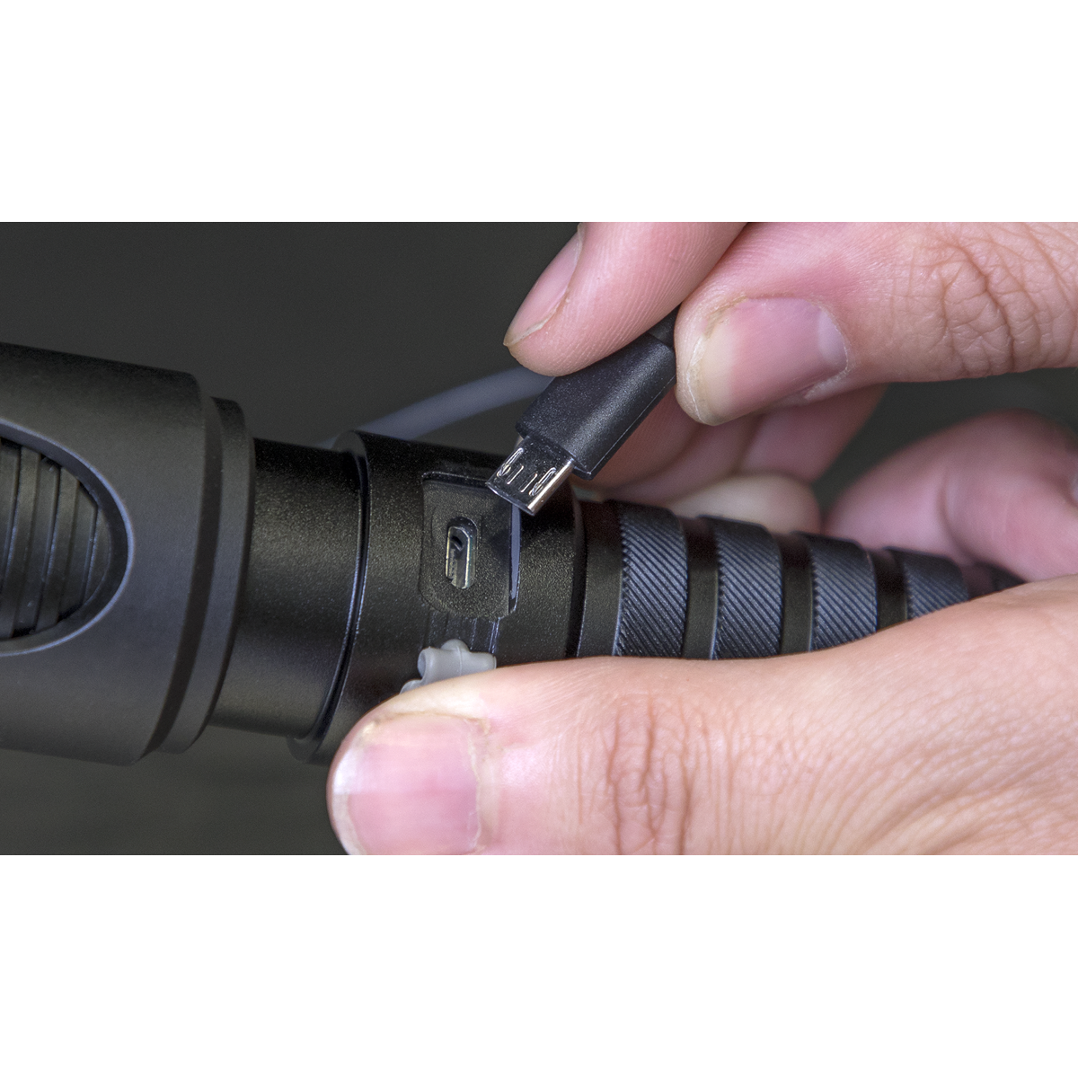 Sealey Rechargeable Aluminium Torch 10W SMD LED Adjustable Focus LED4492