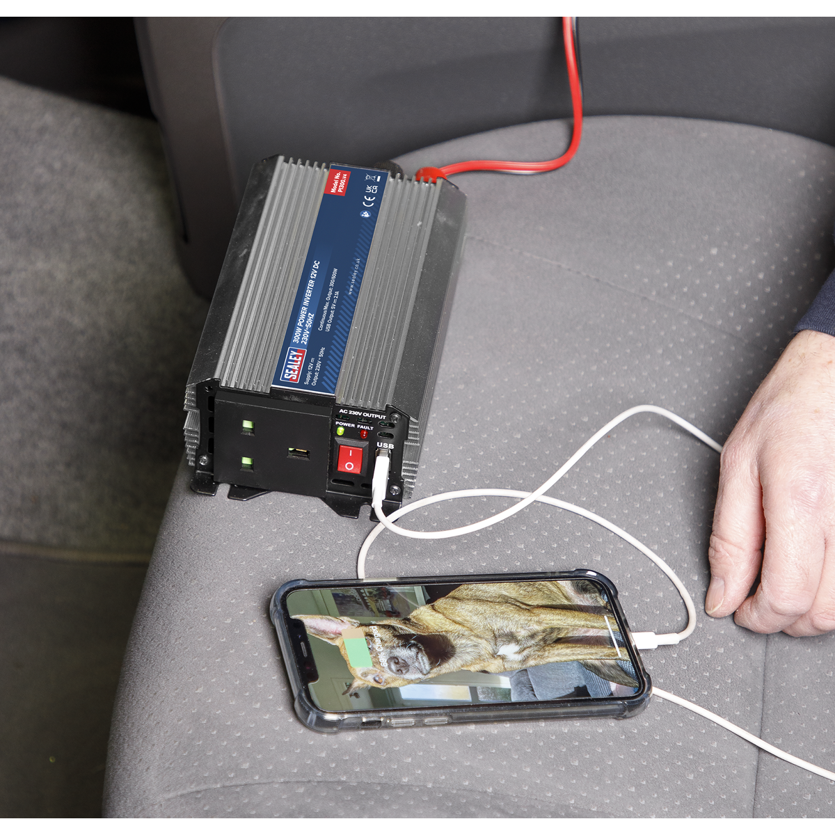 Sealey 300W Power Inverter With Aluminium Case 12V DC - 230V 50Hz PI300