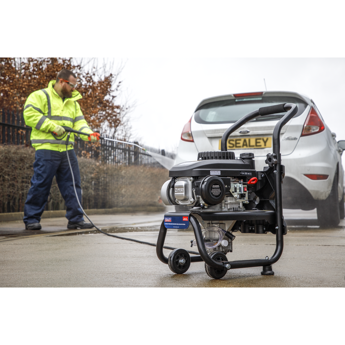 Sealey Pressure Washer W/ Recoil Starting 130BAR 7ltr/min 2.4HP Petrol PWM1300