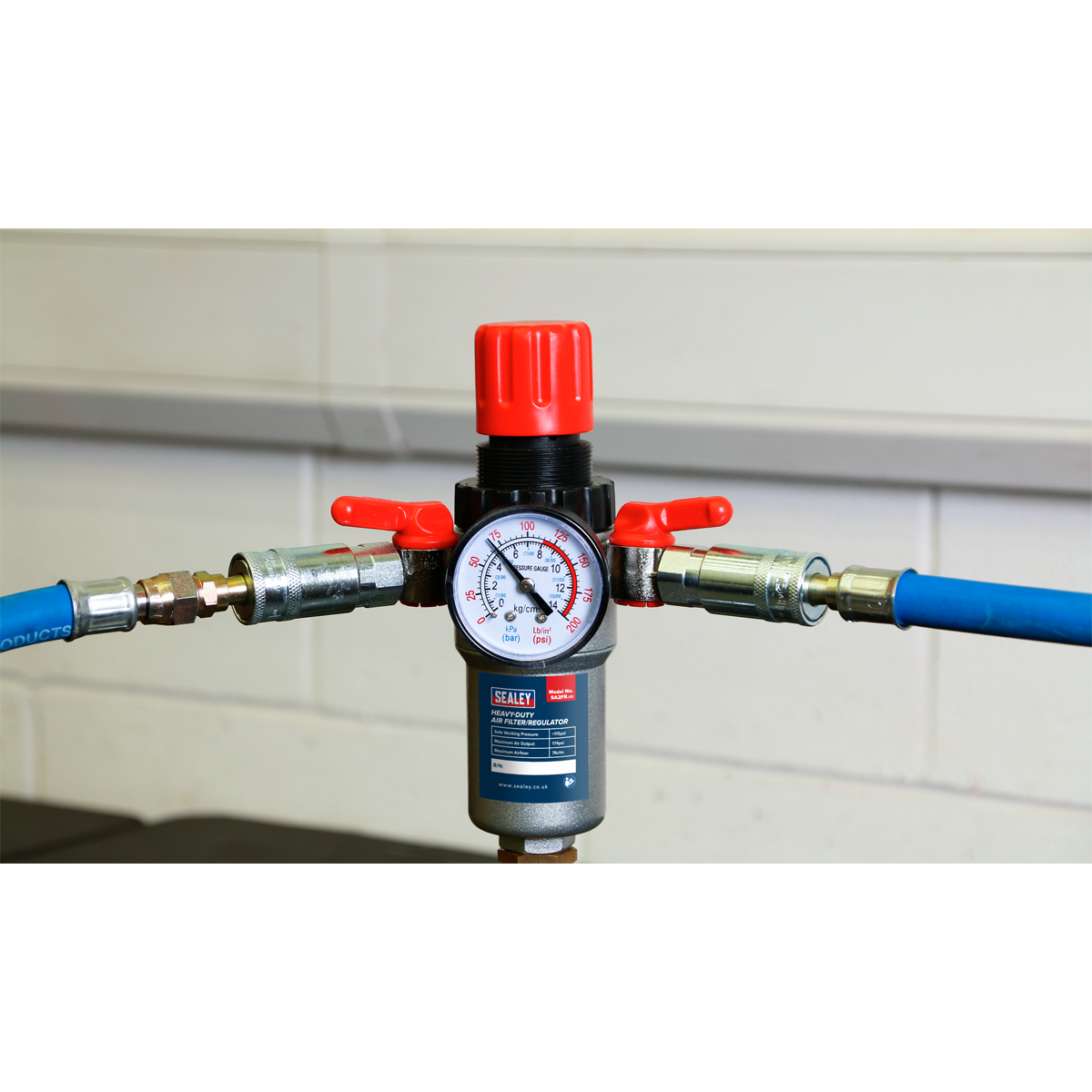 Sealey Air Filter/Regulator With Integral Filter and Water Trap Heavy Duty SA2FR