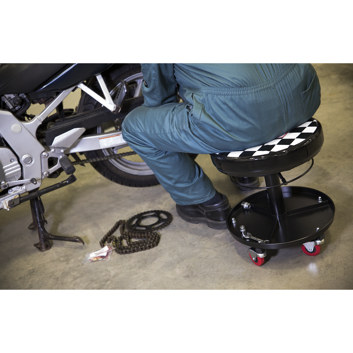 Sealey Pneumatic Mechanics Seat With Height Adjustment & Padded Cushion SCR15
