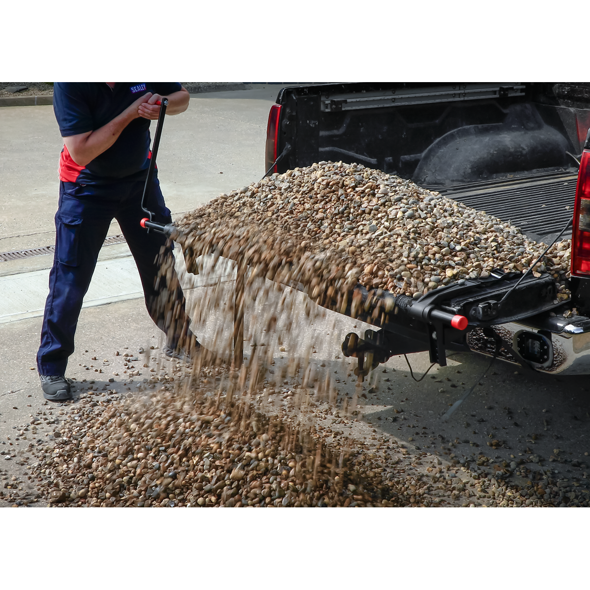 Sealey Truck Bed Cargo Unloader 900kg Capacity Tear Resistant With Tools TBU01