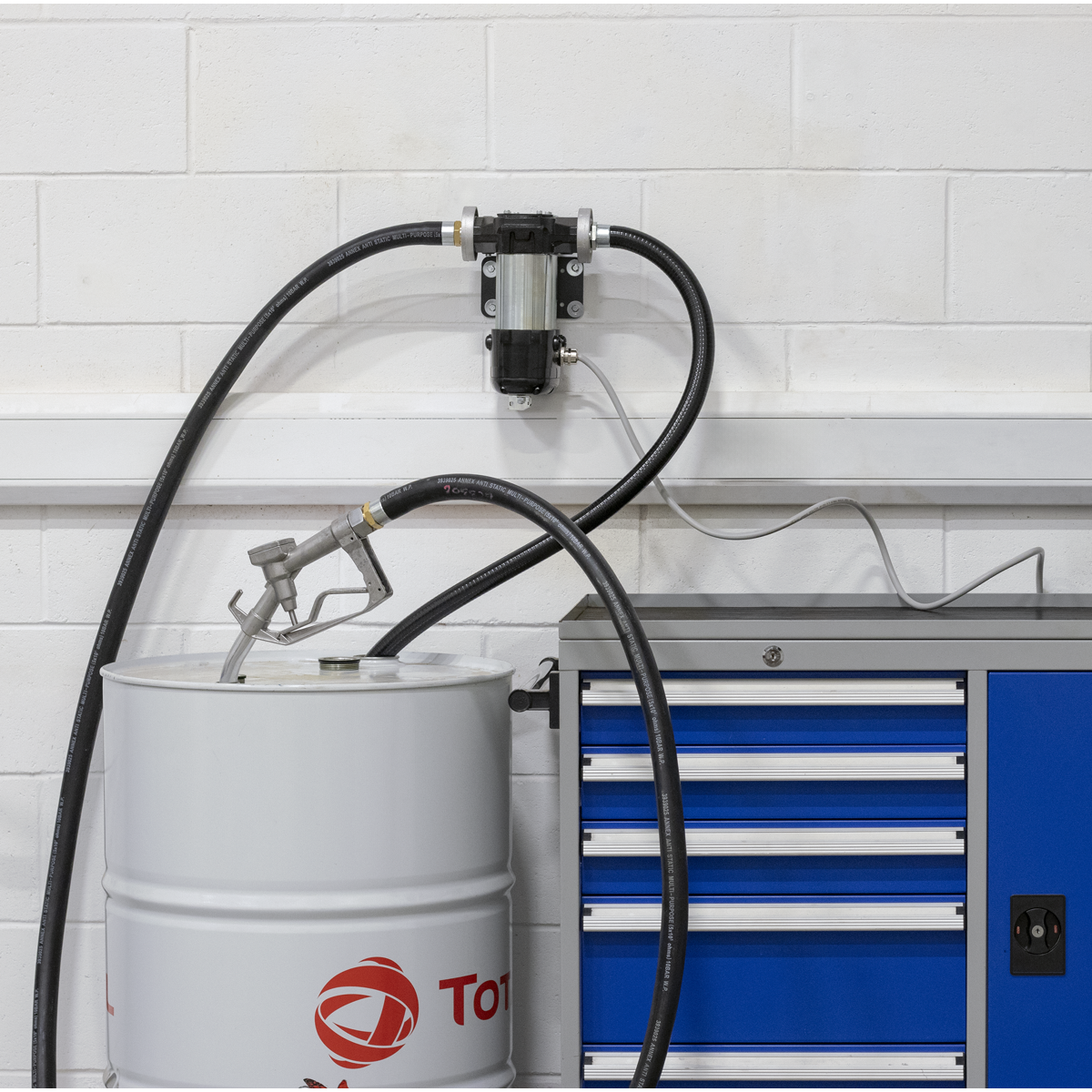 Sealey Diesel & Fluid Transfer Pump With Battery Clips 24V High Volume TP9824