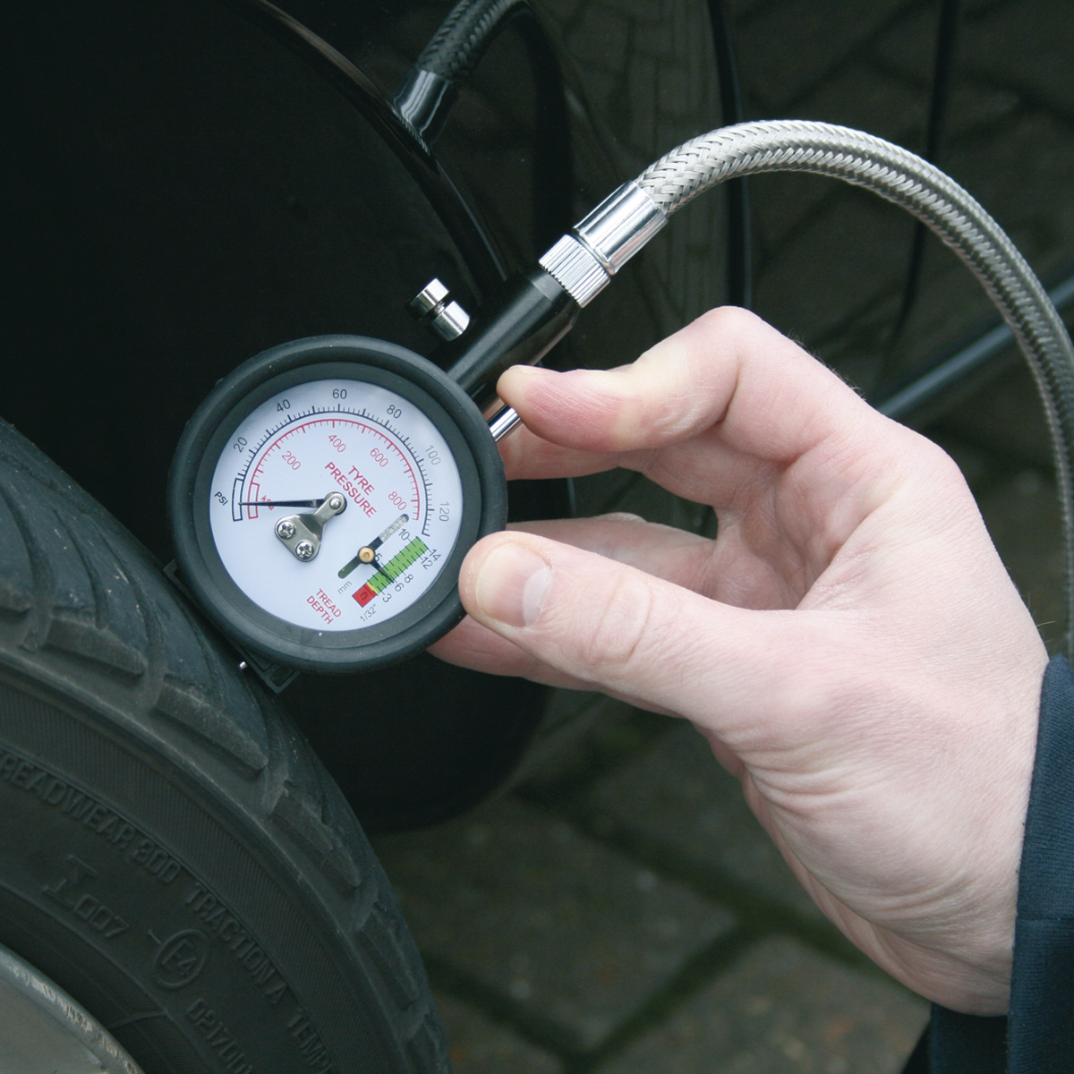 Sealey Tyre Pressure Gauge With Tyre Tread Depth Gauge - Flexi Hose TSTPDG02