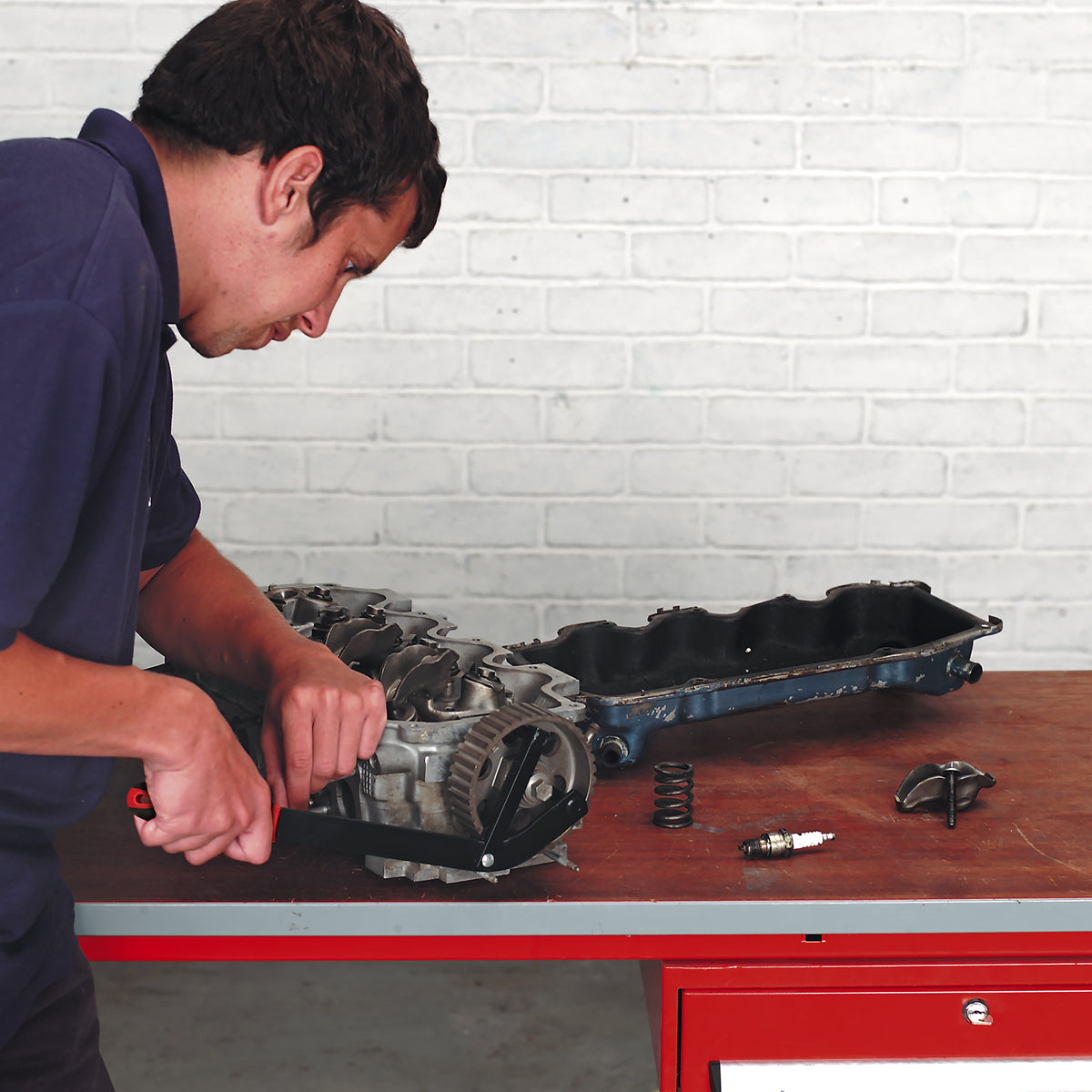 Sealey Camshaft Positioning Tool With Comfortable Handle Adjustable VS173