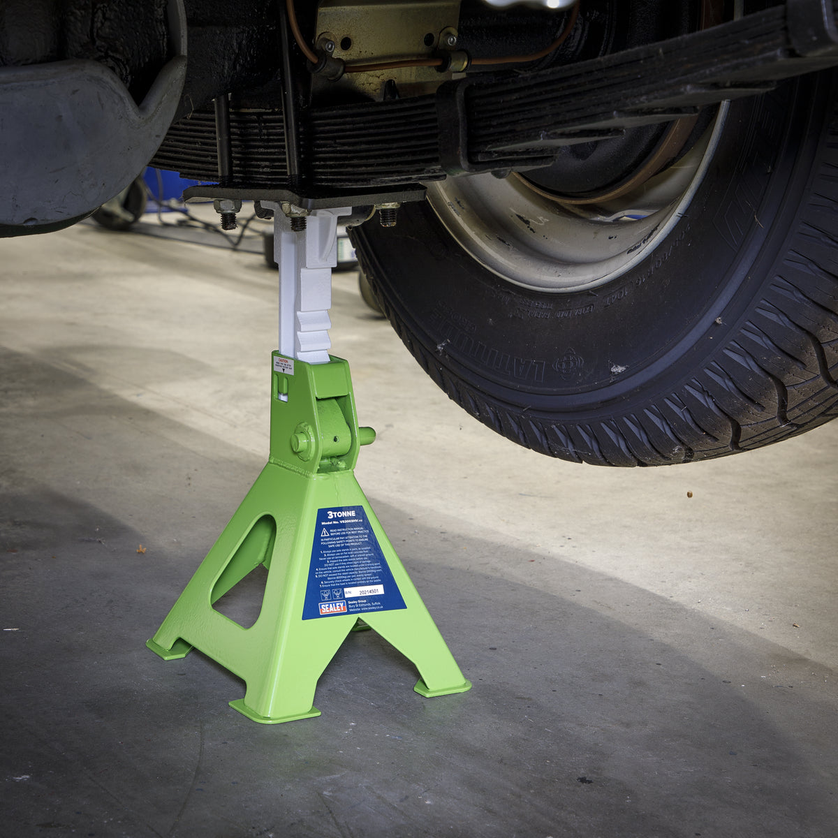 Sealey Load Axle Stands x2 3 Tonne Cap/Stand Ratchet Type Hi-Vis Green VS2003HV