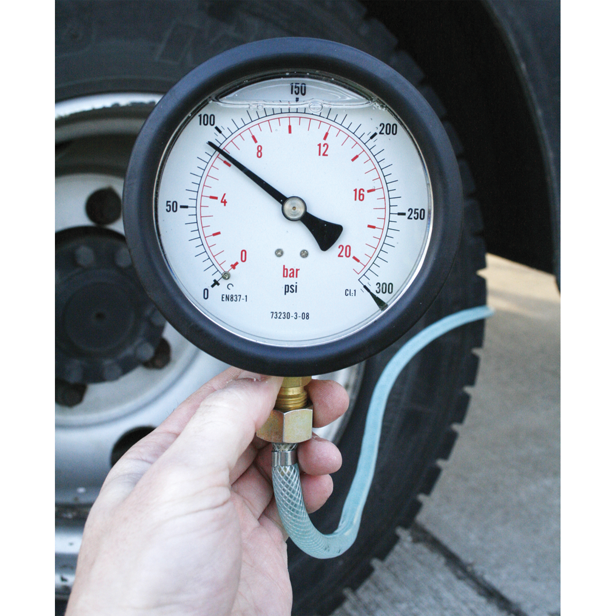 Sealey HGV Air Brake Test Gauge With Rubber Bumper & Hose 0-20bar VS931