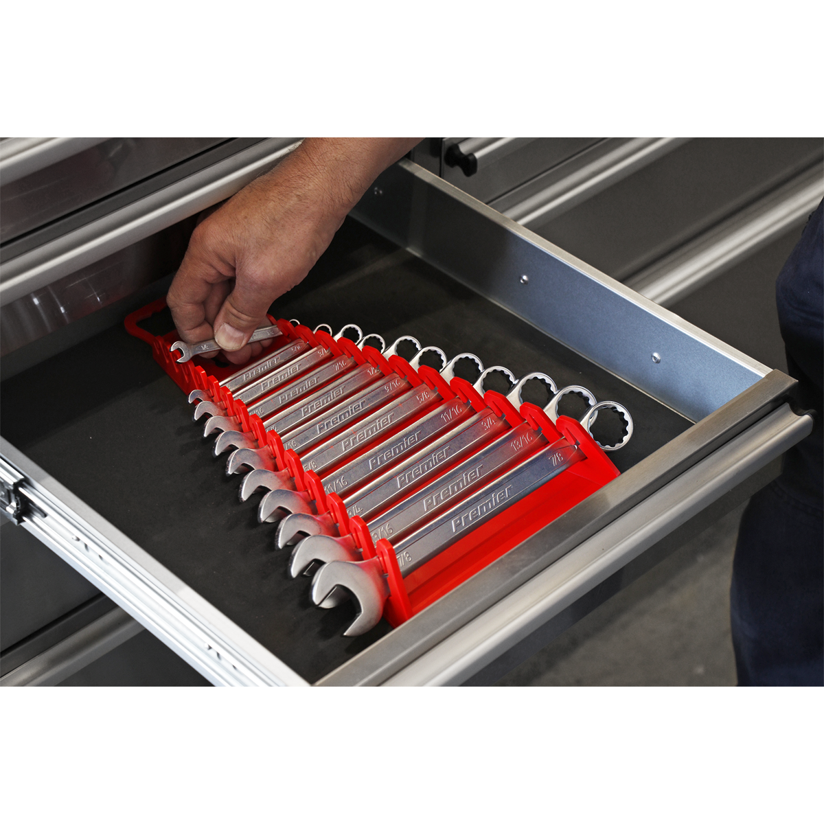 Sealey Premier Reverse Spanner Rack 15 Capacity Red Hand Tool Storage WR09