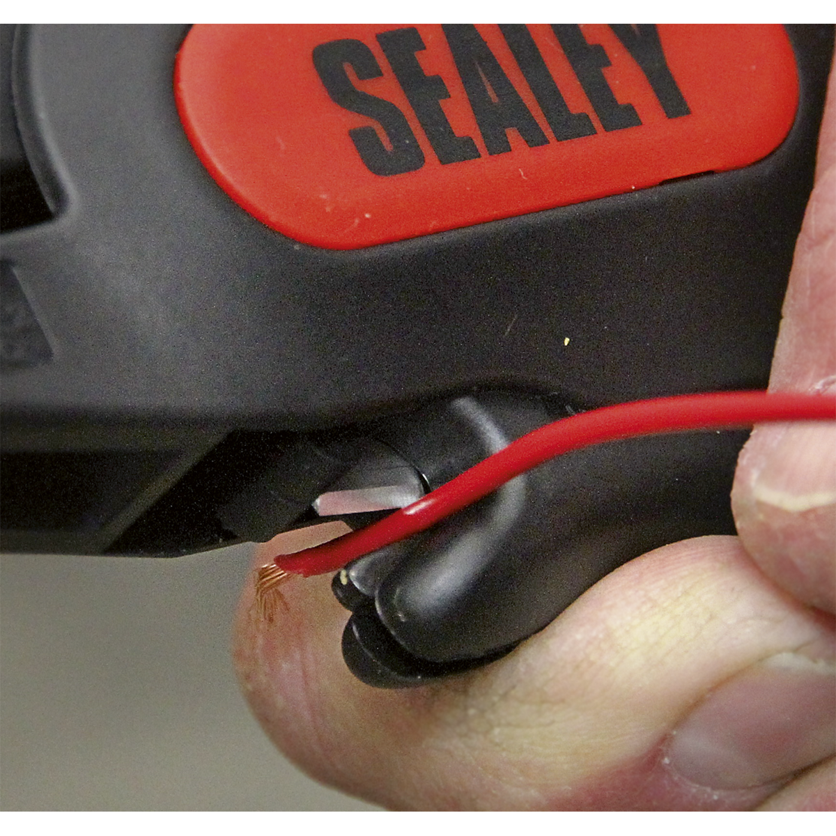 Sealey Automatic Pistol Grip Wire Stripping Tool With Handle Lock AK2265