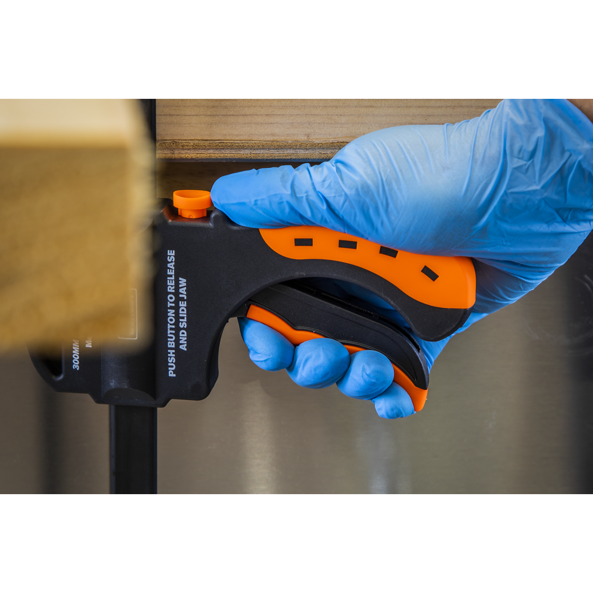 Sealey 300mm Ratchet Bar Clamp With Comfort Grip Handle 63mm Throat AK6102