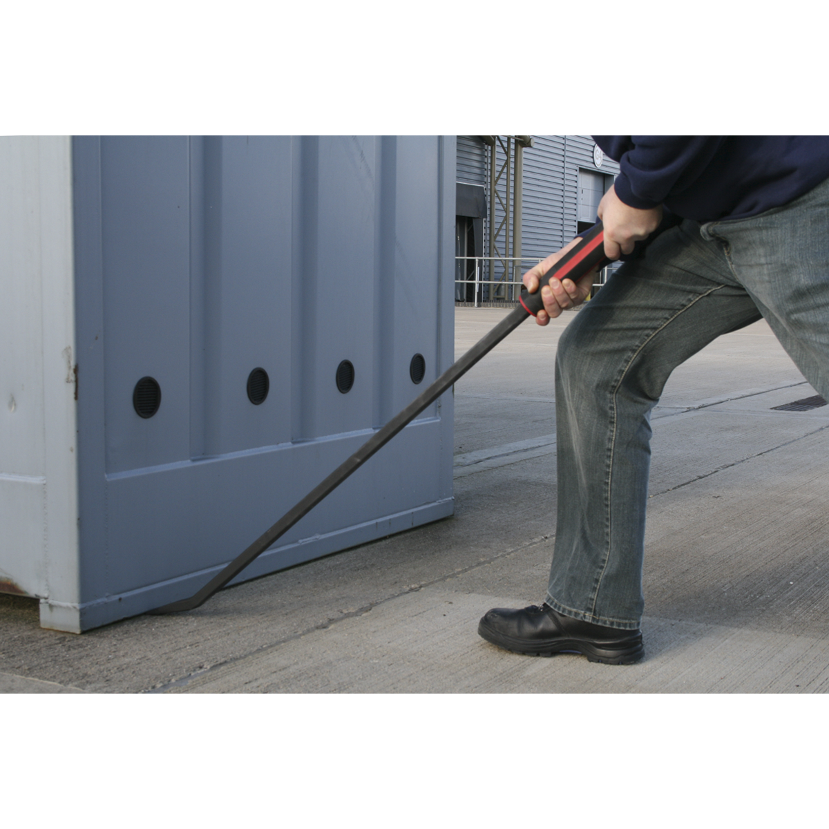 Sealey 1220mm Heavy Duty 45° Pry Bar With Hammer Cap Blackened Finish AK9134