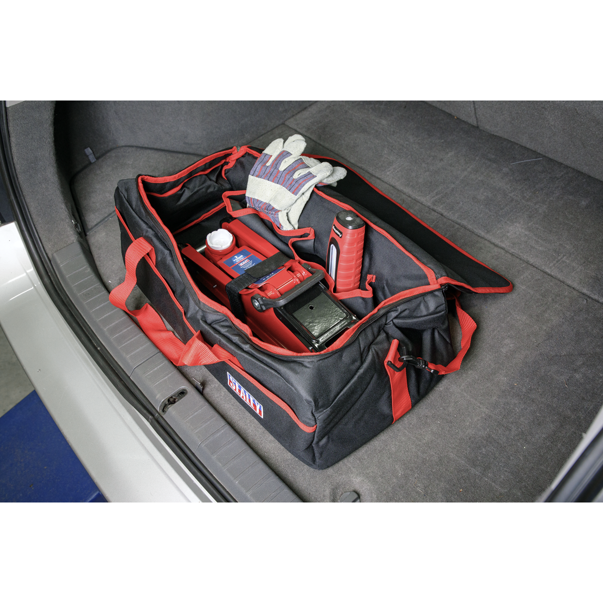 Sealey 600mm Trolley Jack Bag With Foam Padded Shoulder Strap Red/Black AP600JB