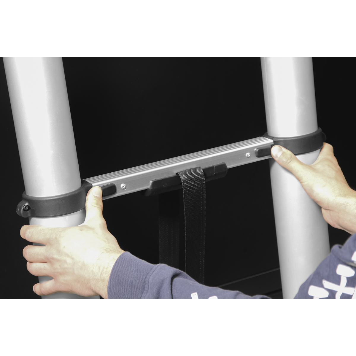 Sealey 3.81m 13-Tread Aluminium Telescopic Ladder Professional Lightweight ATL13