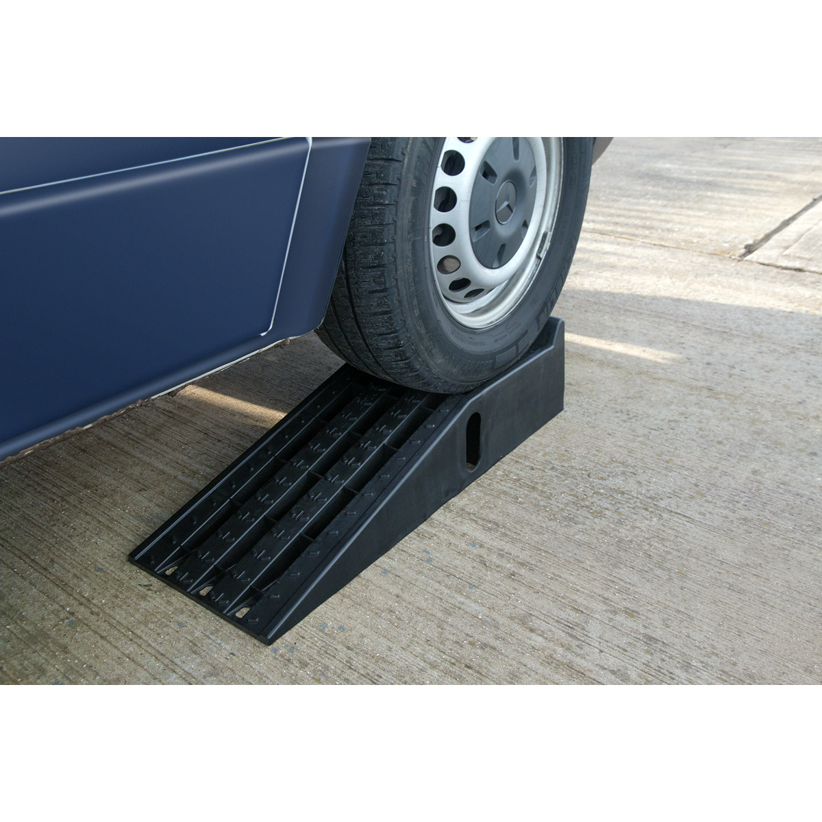 Sealey 2x Car Ramps 1.5 Tonne Capacity/Ramp 3 Tonne Capacity/Pair CAR3000C