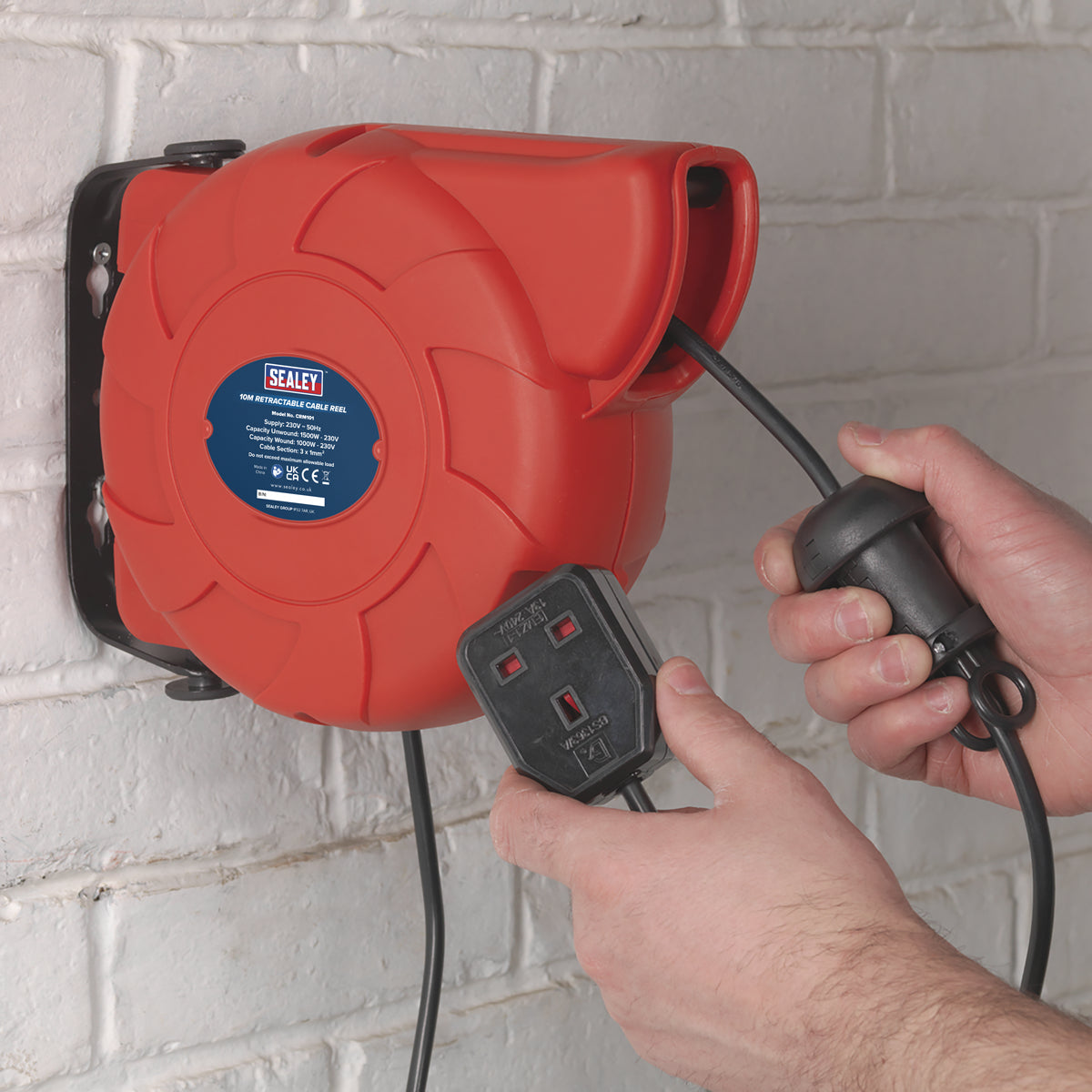Sealey Cable Reel System Retractable 10 Metres 1 x 230V Socket Red/Black CRM101