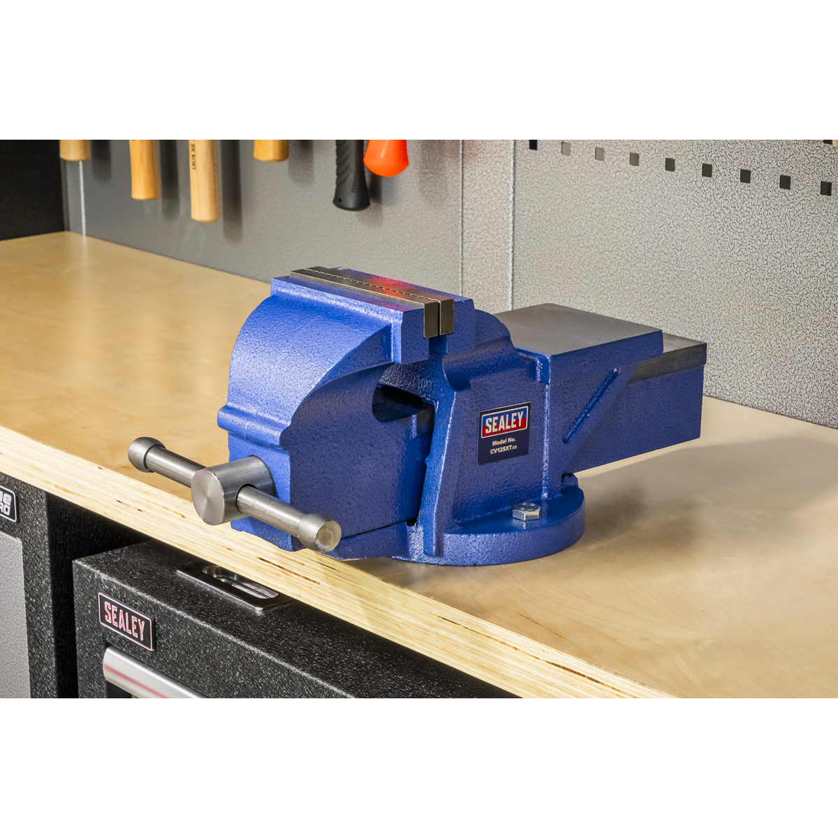 Sealey 125mm Heavy Duty Professional Cast Iron Fixed Base Vice Blue CV125XT