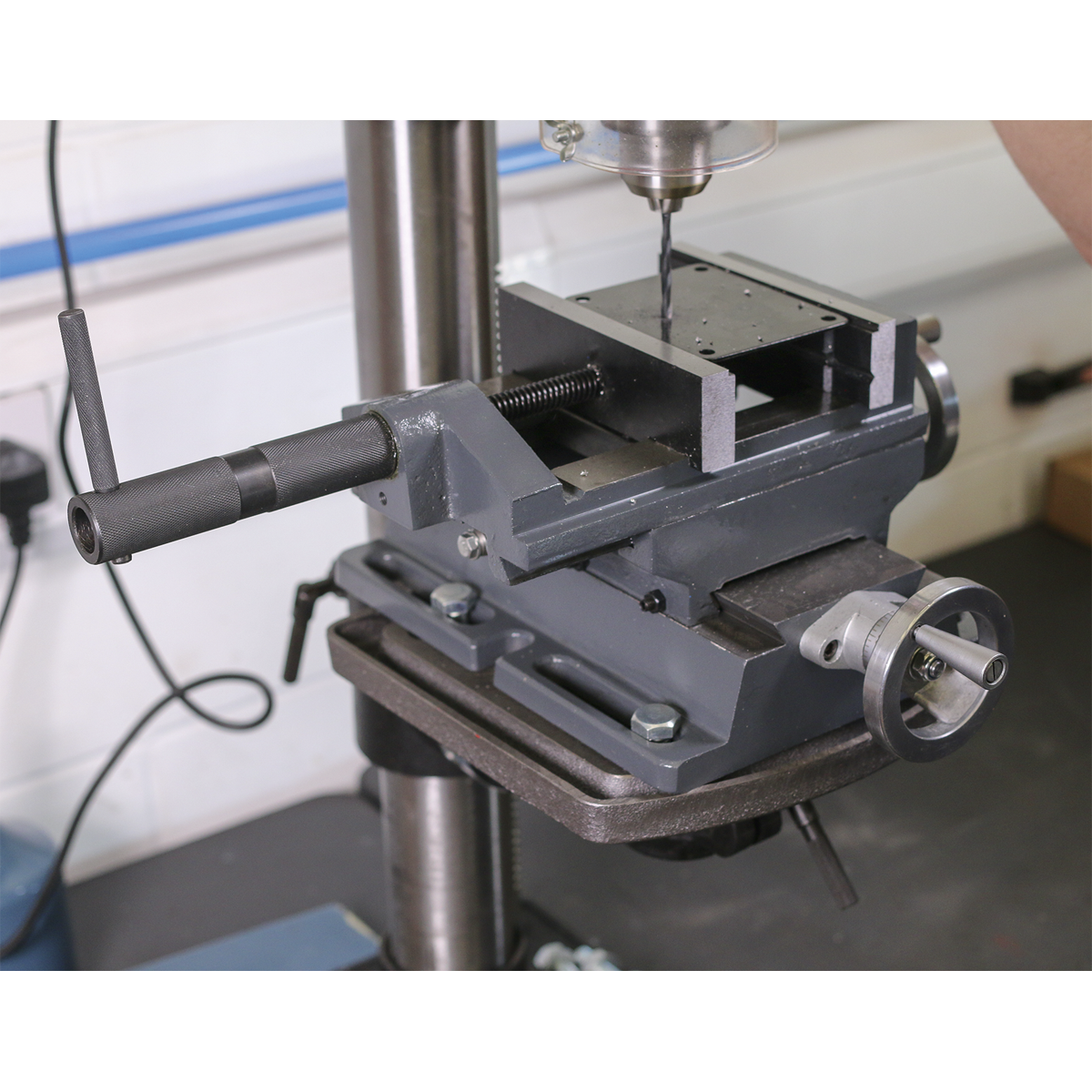 Sealey 150mm Professional Cross Vice With Clear & Accurate ±0.05mm Lateral CV6P