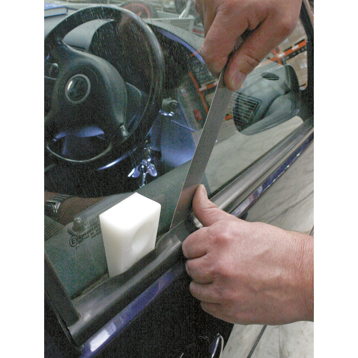 Sealey Emergency Car Opening Kit Includes Window Wedges Strip Type Catches EC95
