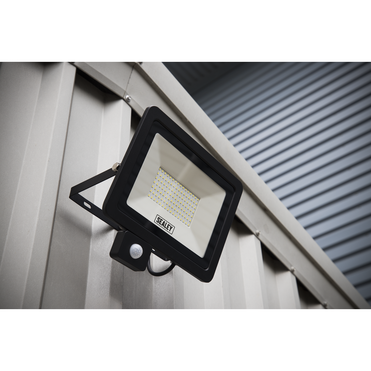 Sealey 100W SMD LED Extra Slim Floodlight With PIR Sensor 6000K LED115PIR