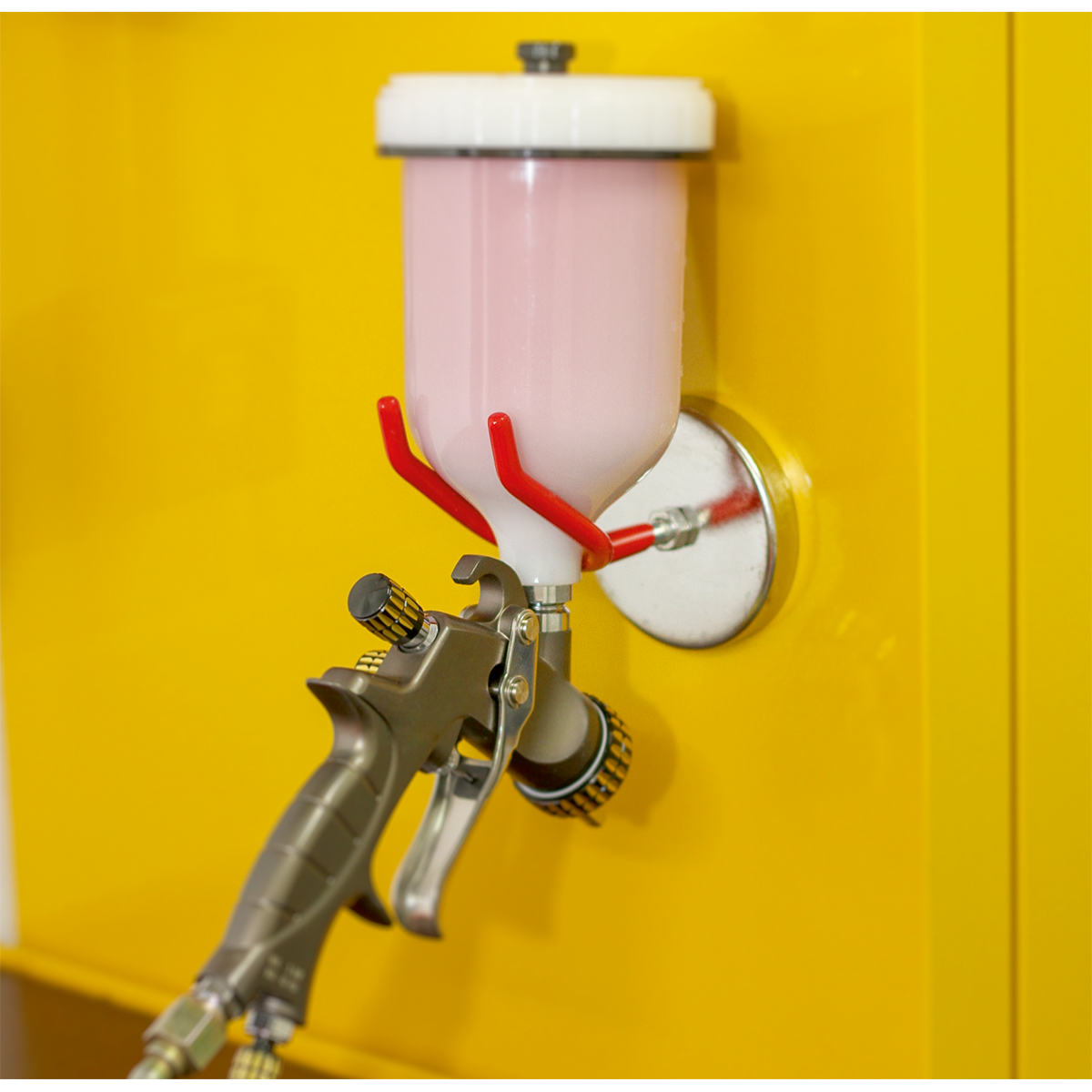 Sealey Magnetic Spray Gun Holder 50mm Wide Steel Hook 4.5kg Capacity MSH01