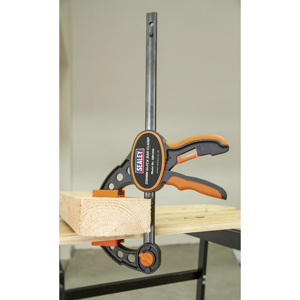 Sealey Heavy Duty Quick Bar Clamp With Textured TPR Grip - 300mm QBC300