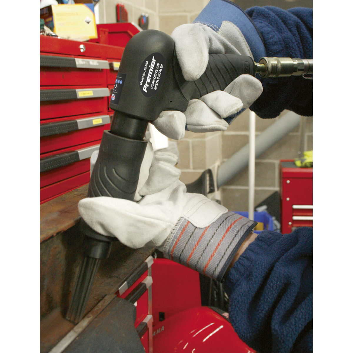 Sealey Air Needle Scaler Composite Pistol Type With Soft Grip Handle SA660