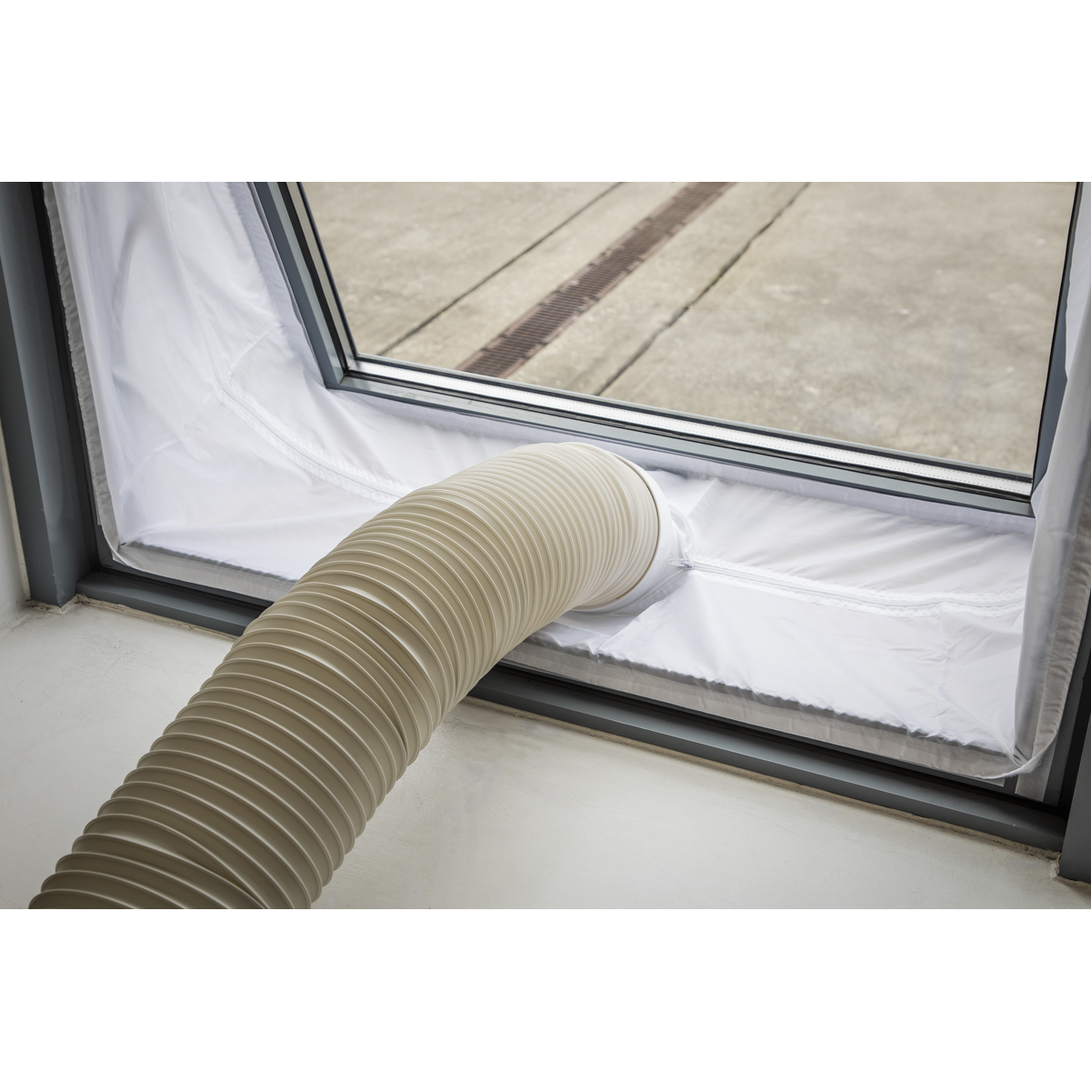 Sealey Window Sealing Kit For Air Conditioner Ducting With Double Zip SACWK1