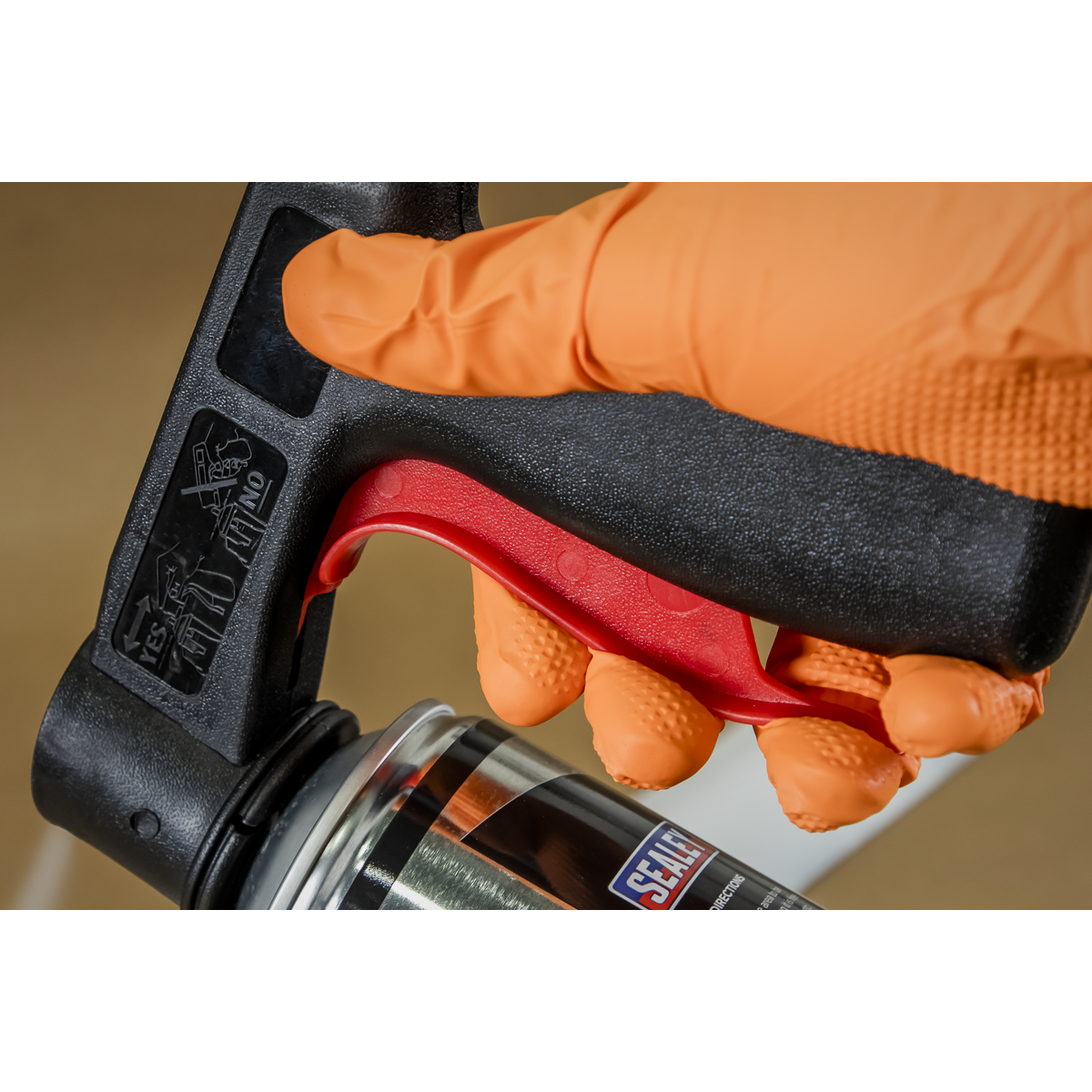 Sealey Spray Can Trigger Handle Comfortable Reusable Universal Fit SCG01