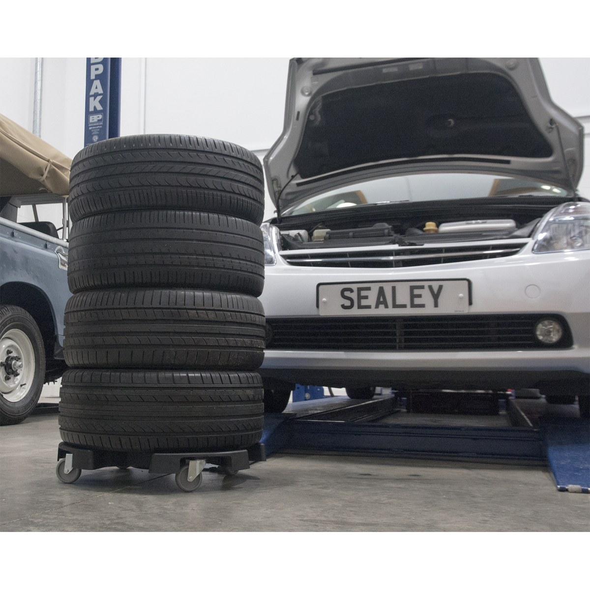 Sealey Tyre Storage/Transport Dolly With Four Ø75mm Swivel TPR Castors STR006
