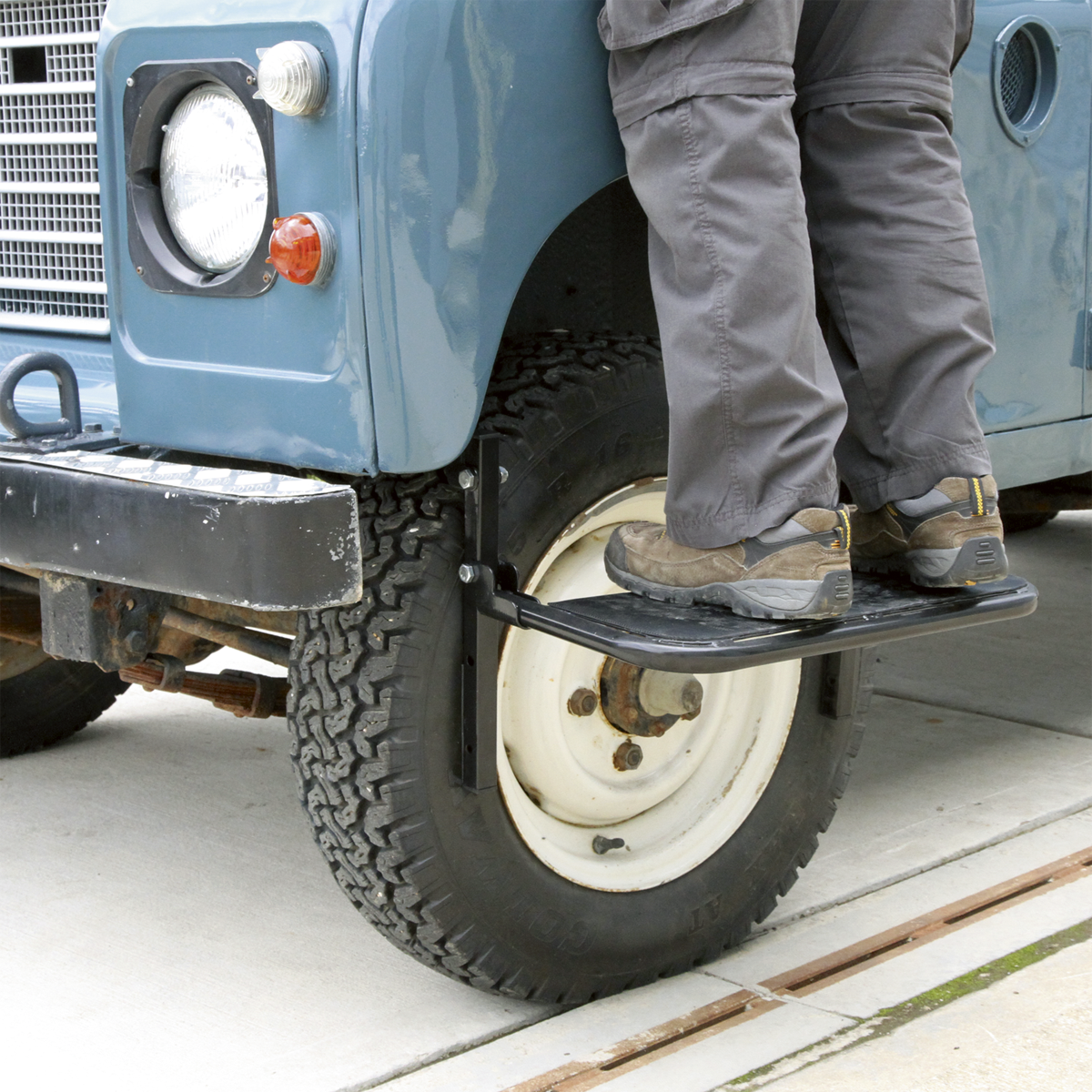 Sealey Folding Wheel Step With Rubber Topped Platform Height-Adjustable STS01