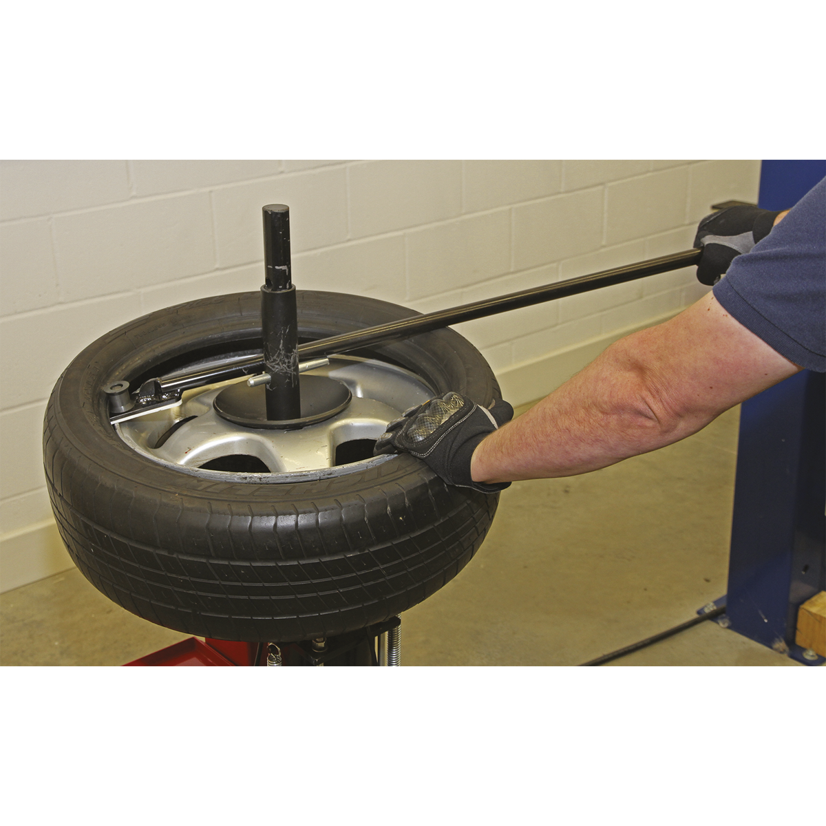 Sealey Tyre Bar For Aluminium Wheels Fitted With Nylon Ferrules 1015mm TC963