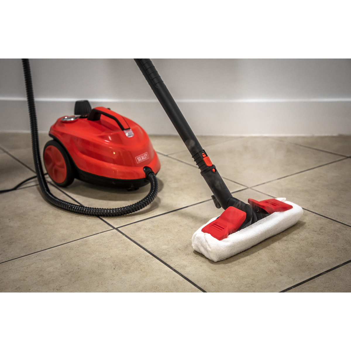 Sealey 2000W Steam Cleaner 2L Tank IP Rating IPX4 60°C - Red/Black VMSC01