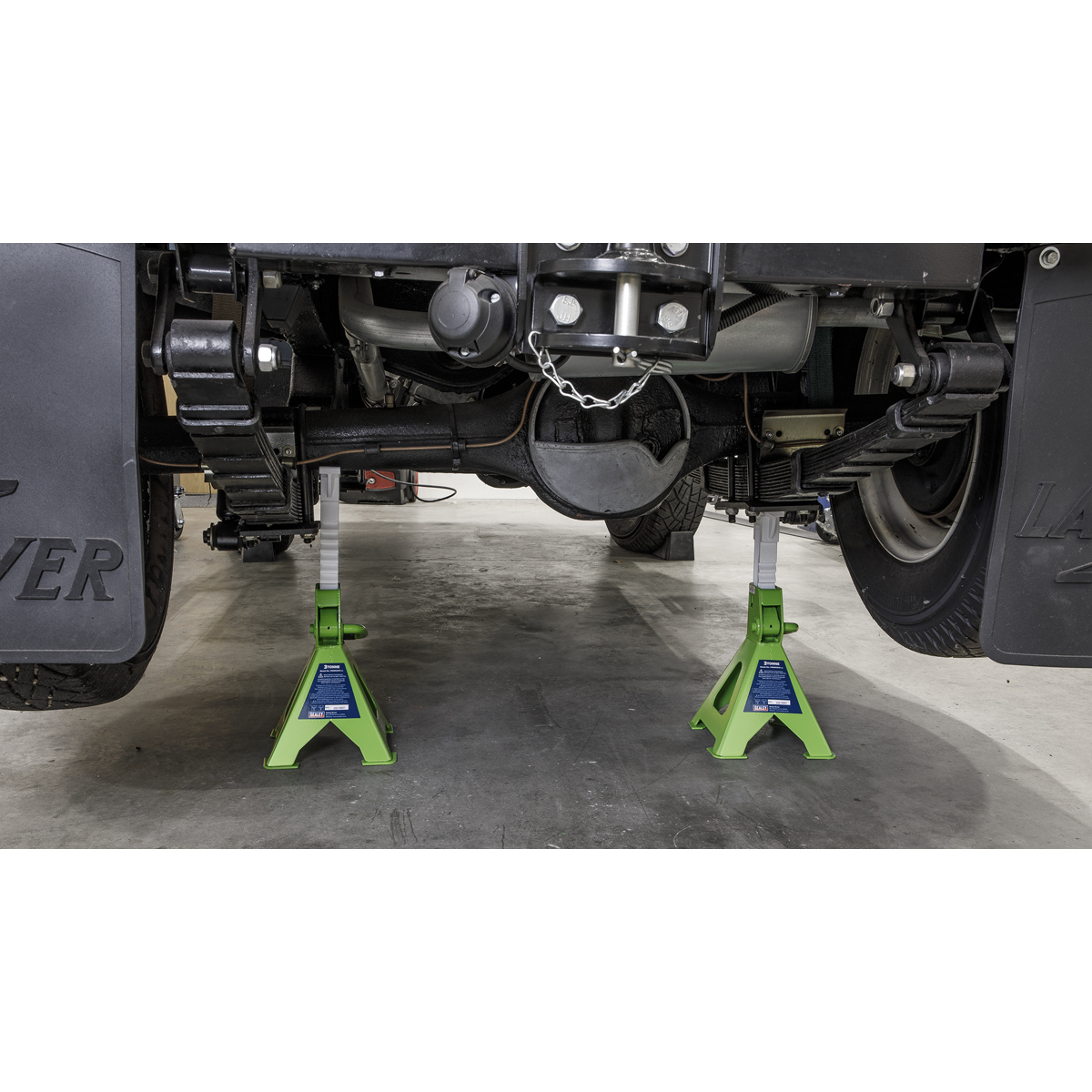 Sealey Load Axle Stands x2 3 Tonne Cap/Stand Ratchet Type Hi-Vis Green VS2003HV
