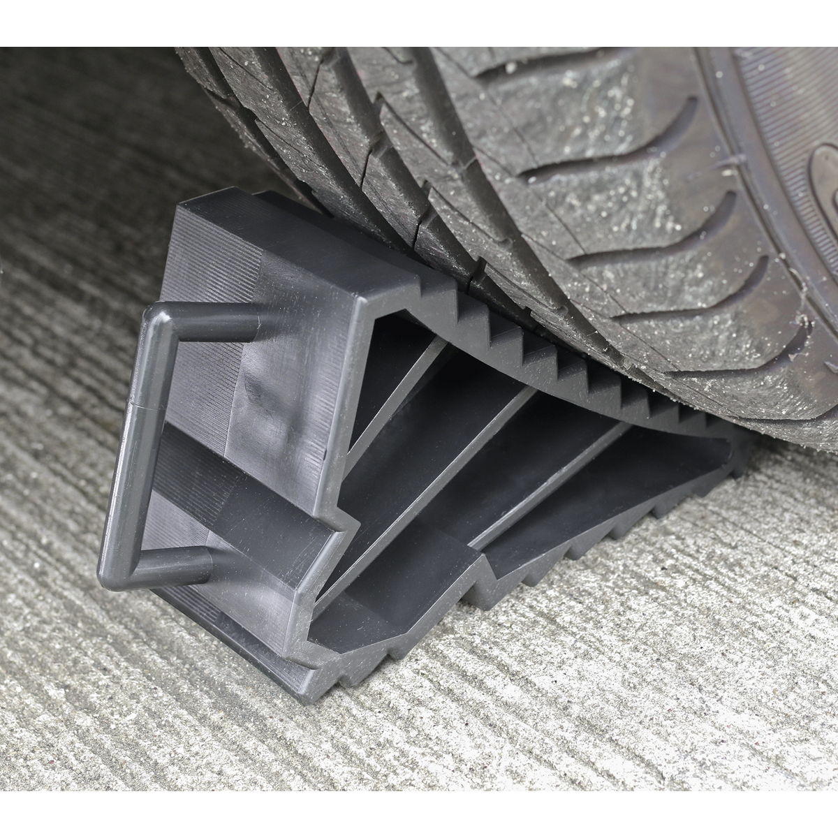 Sealey Composite Wheel Chocks 0.6kg x2 Brake Stopper Tyre Saver Wedge Block WC09