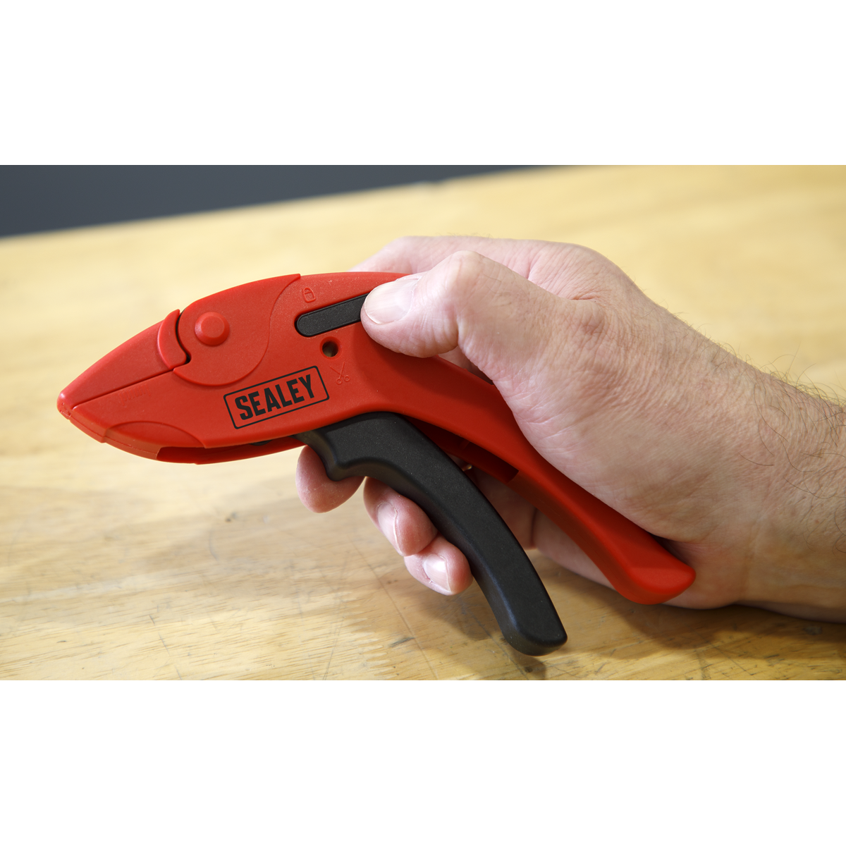 Sealey Automatic Pistol Grip Wire Stripping Tool With Handle Lock AK2269