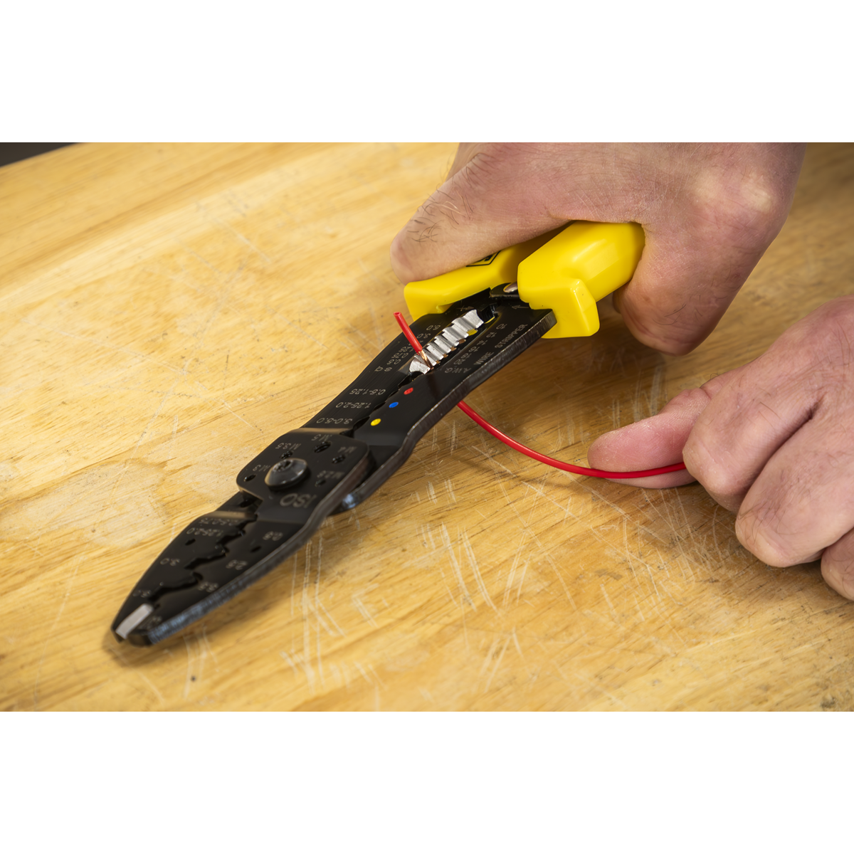 Sealey Crimping Tool Insulated/Non Insulated Terminals Steel Construction AK3851