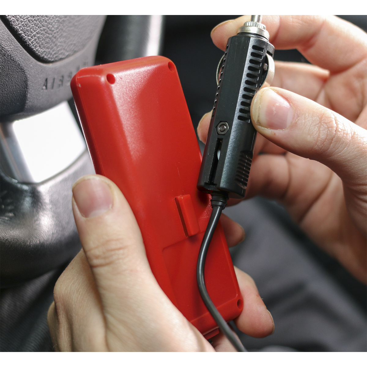 Sealey Battery & Alternator Tester 12V With LCD Screen - Red/Black AK500