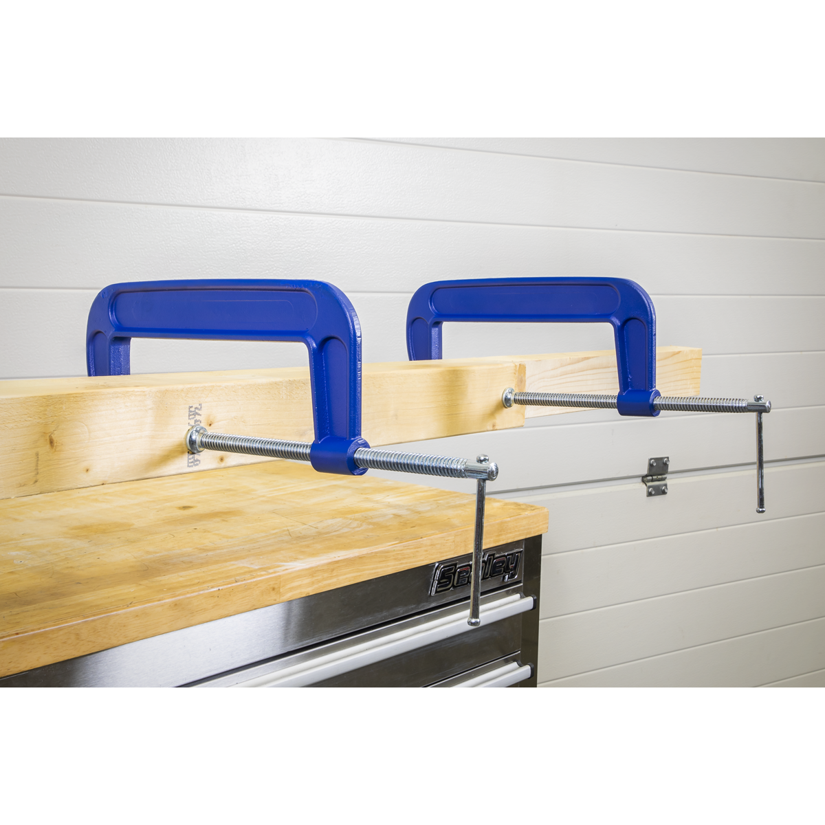 Sealey G-Clamp Fitted With Swivel Tip To Reduce Marking Length 200mm AK6008