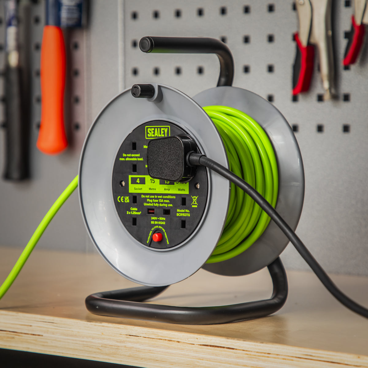 Sealey Cable Reel With Thermal Trip 4x 230V 15m Portable Durable Green BCR153TG