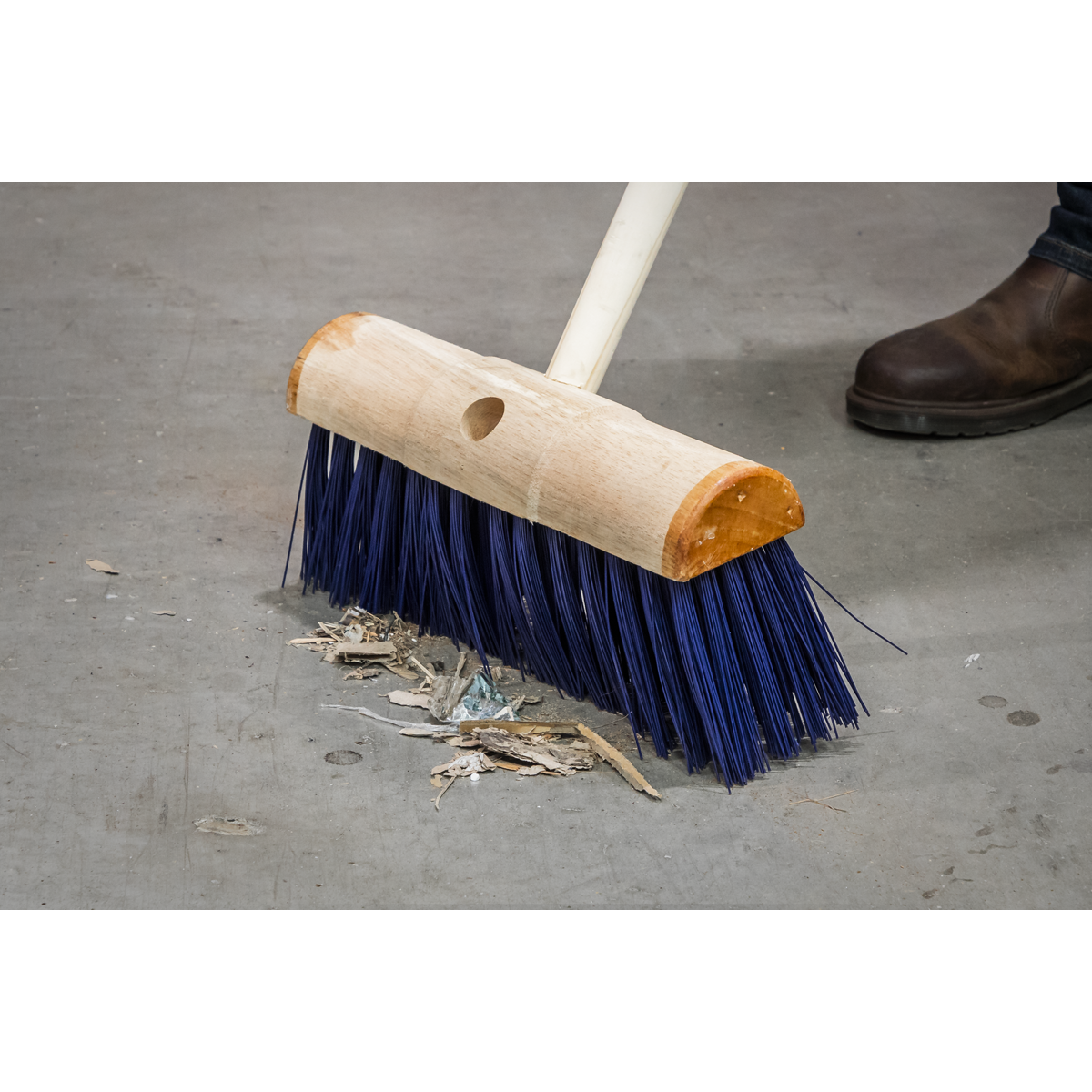Sealey Yard Broom 13" 325mmStiff Hard Bristle + Handle Bracket Heavy Duty BM13H