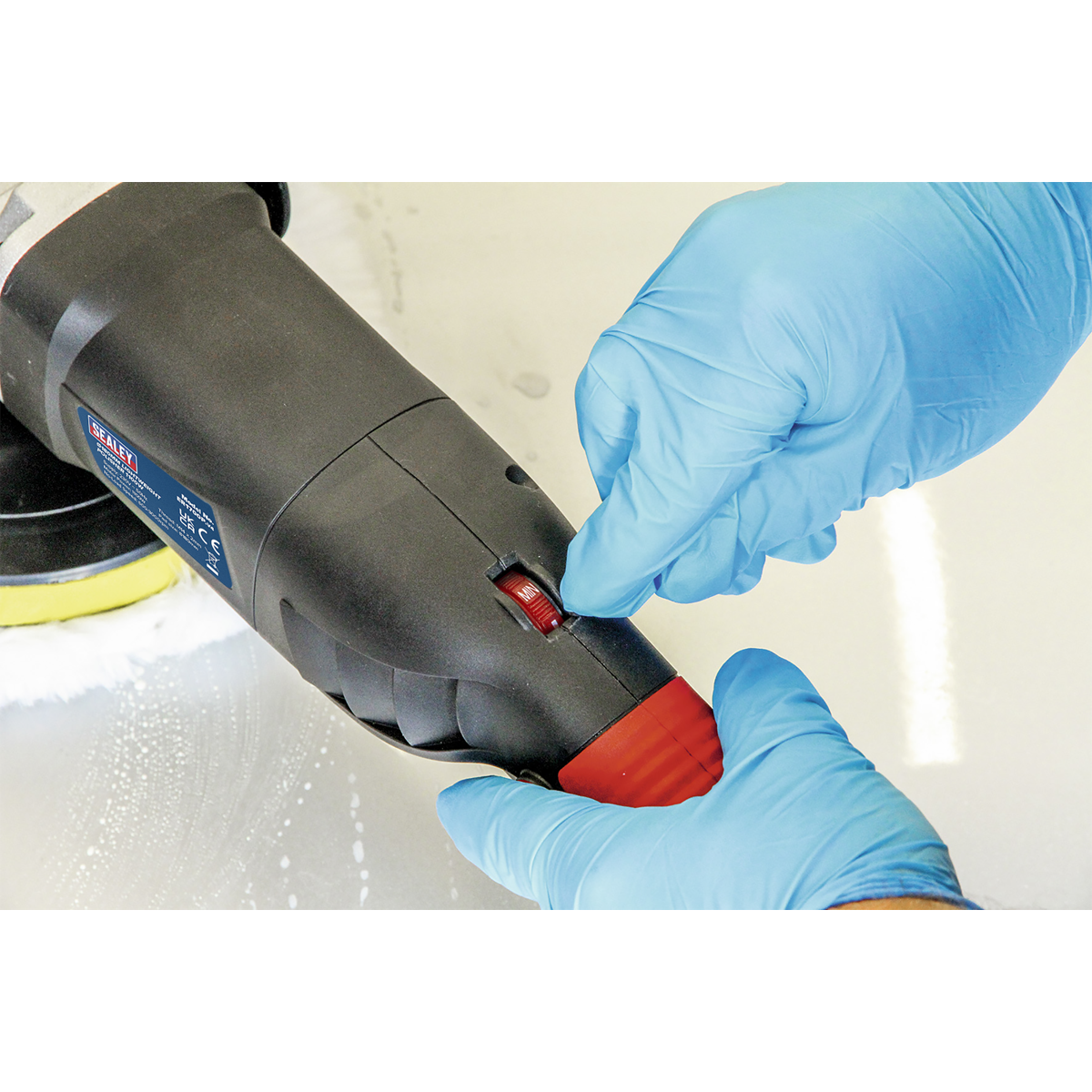Sealey 240V 180mm Lightweight Polisher With Side Handle & Backing Pad ER1700P