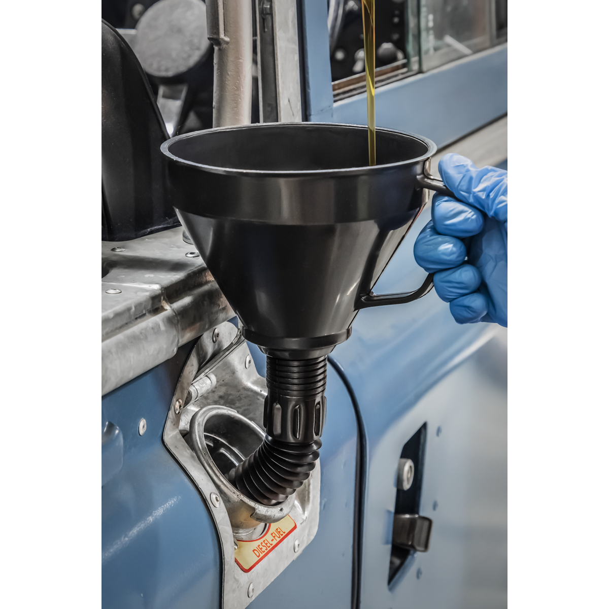 Sealey Ø160mm Funnel With Flexible Spout & Internal Mesh Filter Black F6