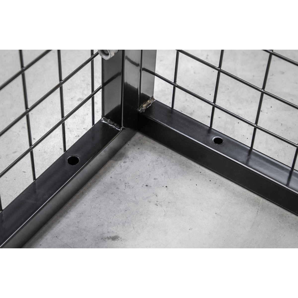 Sealey Safety Cage Powder Coated Galvanised - 4 x 19kg Gas Cylinders GCSC419